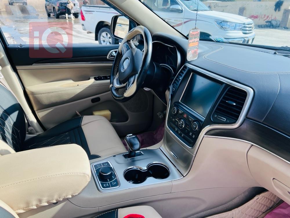 جيب جراند شيروكي